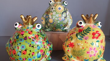 Suche das passende bunte Haustier aus!