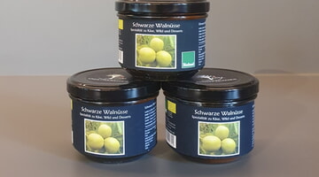 Leckere schwarze Waln&uuml;sse